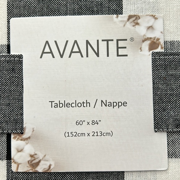 NWT Buffalo check table cloth 60 by 84 and four New Buffalo check placemats - Picture 3 of 6